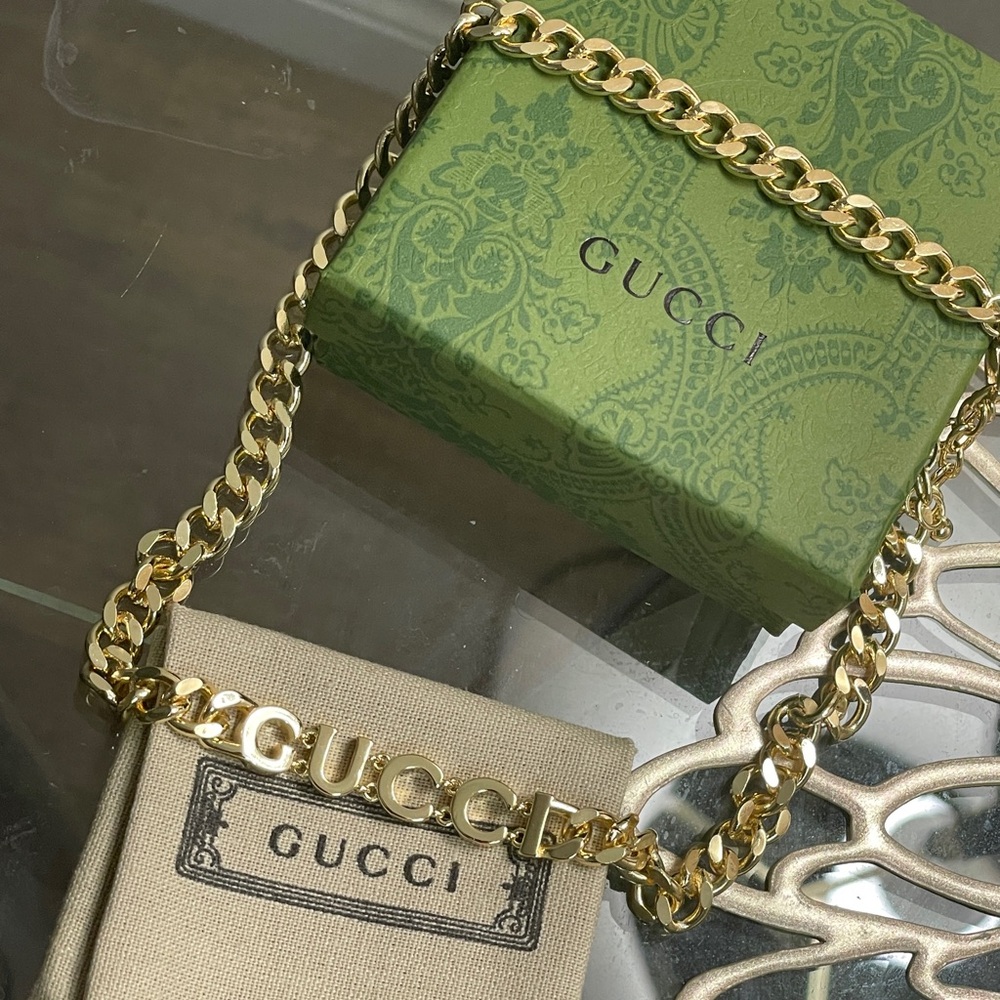 Gucci - Picture 4 of 12